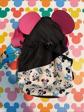 NWT** Disney Water bottle sling pack